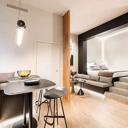 Luxury 2br Le Marais Ac Courtyard Apartment Paris