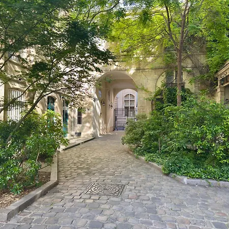 Luxury 2br Le Marais Ac Courtyard Paris