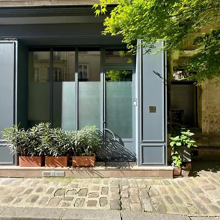 Luxury 2br Le Marais Ac Courtyard Apartment *